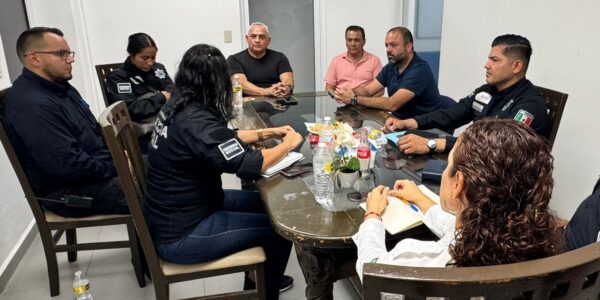 Se reúnen comisarios de Vallarta y Bahía