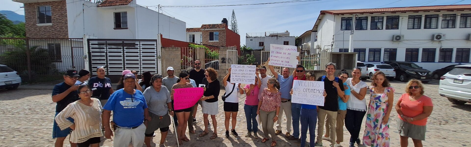 Anuncia alcalde cancelación de antena tras oposición de vecinos en colonia Independencia