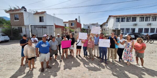 Vecinos contra antena de comunicaciones en colonia Independencia 