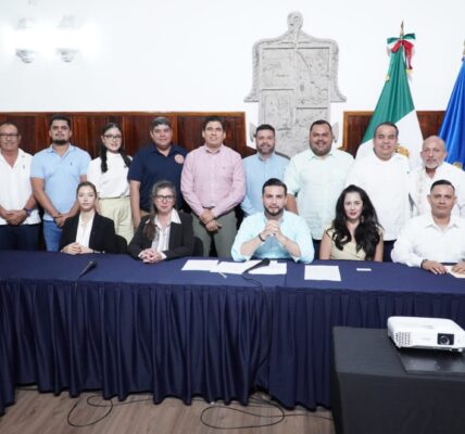Toma protesta consejo técnico del Fideicomiso con Saúl Bernal al frente