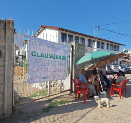 Clausuran obra de instalación de antena en colonia Independencia