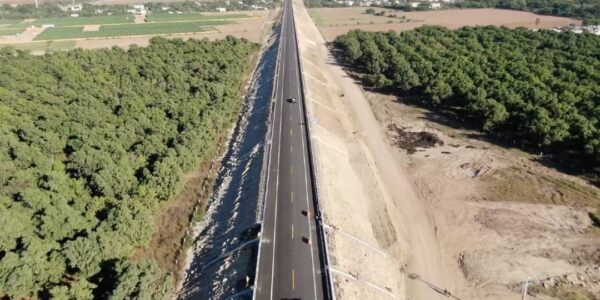 Abogará Gobernador por tarifa especial en autopista para locales