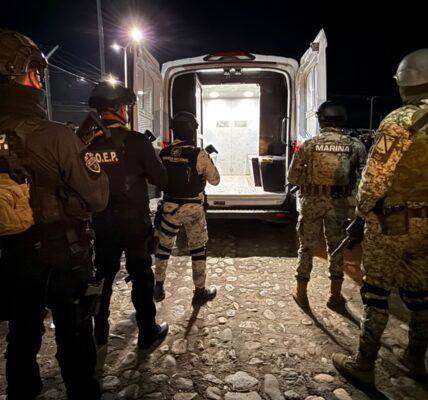 Operativo en Penal de Ixtapa: encuentran armas, droga y 20 pantallas; trasladan 5 presos