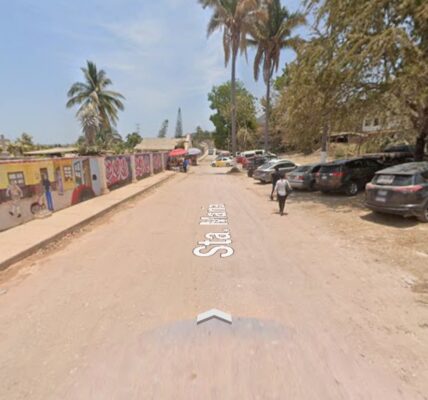 Da inicio pavimentación de calle del panteón de Ramblases, Santa María 