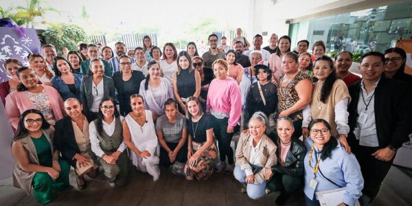 Entrega DIF Jalisco despensas a familias de niños con cáncer en Puerto Vallarta