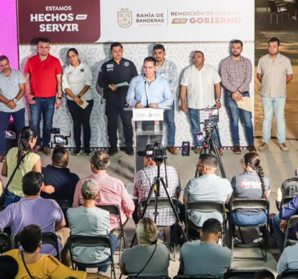 Exige Santana renuncia anticipada a todo su gabinete