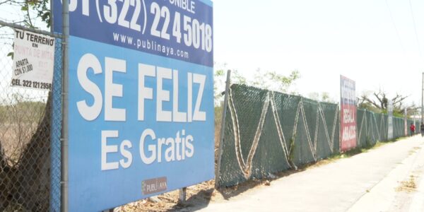 Cancela Ayuntamiento de Bahía contrato de vallas publicitarias