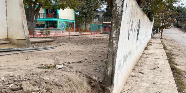 Reconstruye Ayuntamiento barda perimetral de primaria de El Progreso