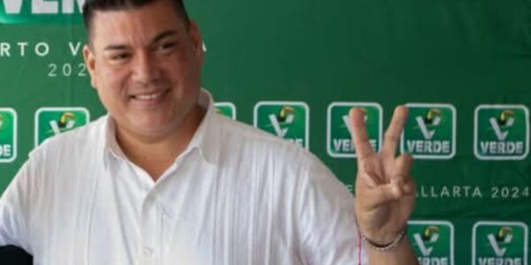 Funcionario estaba en nómina municipal de Bahía y Vallarta; él da su versión 