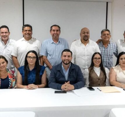 Todo bien para el patronato del DIF Vallarta: silencio sobre niños fugados de anexos y ausencias de PPNNA en audiencias