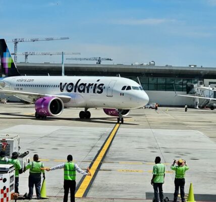 Reanuda Volaris vuelo diario Monterrey – Puerto Vallarta y en breve a Morelia