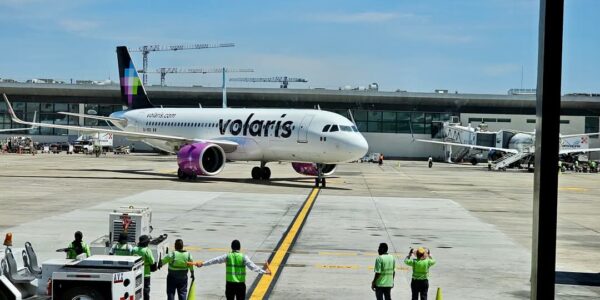 Reanuda Volaris vuelo diario Monterrey – Puerto Vallarta y en breve a Morelia