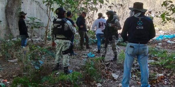 Madres buscadoras rastrean predios en La Cruz de Huanacaxtle
