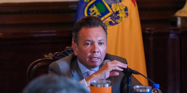 Alerta de viaje fue extorsión telefónica tras contratar servicios sexuales: Gobernador 