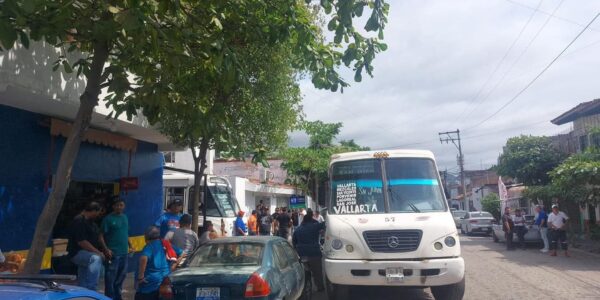 Levantan paro choferes de ATM; acuerdan socializar nuevo sistema