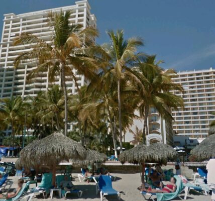 Denuncian que hotel Sunscape pretende cobrar por acceso a playa 100 dólares por persona