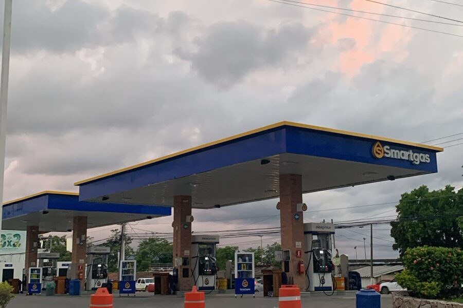 Clausuran Gasolineras en Puerto Vallarta