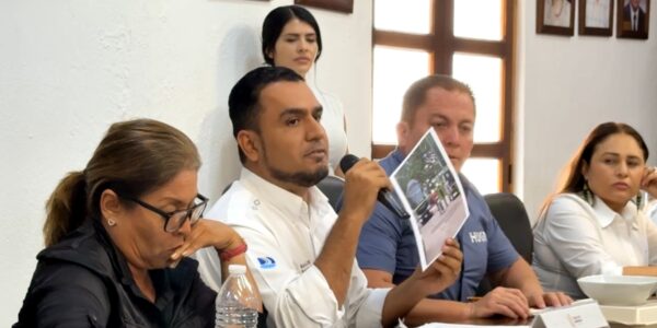 Grúas en Bahía de Banderas lucran con Cobros Excesivos: Pepe Castañeda