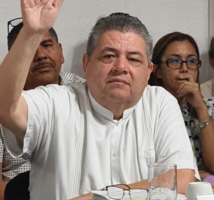 «No hay condiciones técnicas ni sociales para aprobar parquímetros»: regidor Arnulfo Ortega 
