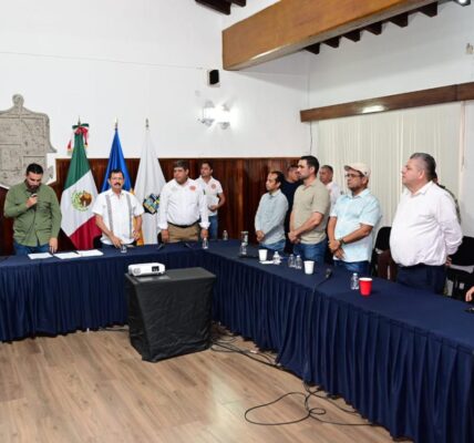 Firman declaratoria de emergencia de Puerto Vallarta para acceder a recursos del FOEDEN 