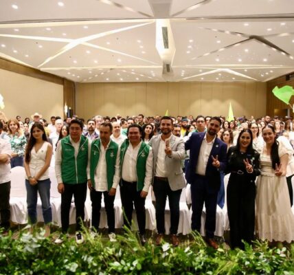 Nombran a Miyagi Munguía dirigente del Partido Verde en Jalisco y toman protesta consejeros