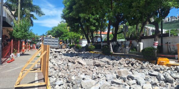 Condonará Padrón y Licencias pago de invasiones de locatarios por ampliación del Malecón