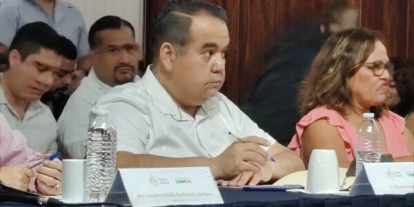 Hoy tienen reunión taxistas sobre obra de ampliación del Malecón