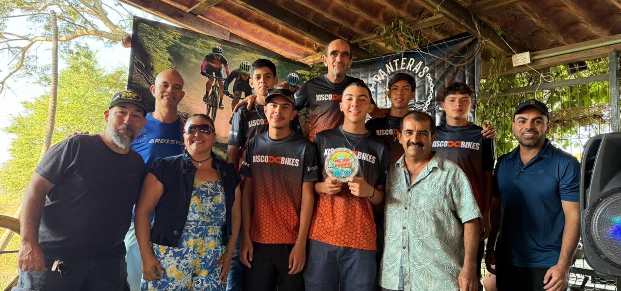 Ra Aguilar apoya ciclistas como patrocinador del Serial LICIBA 2025