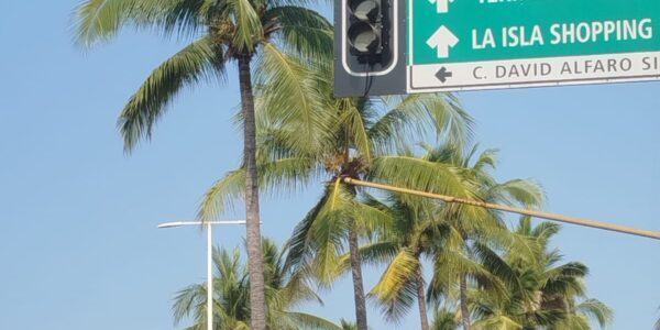 Realizarían estudio de semaforización de Puerto Vallarta