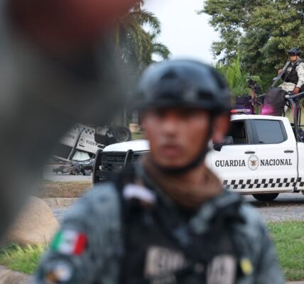 Amedrenta Guardia Nacional a periodistas por cubrir volcadura de su unidad