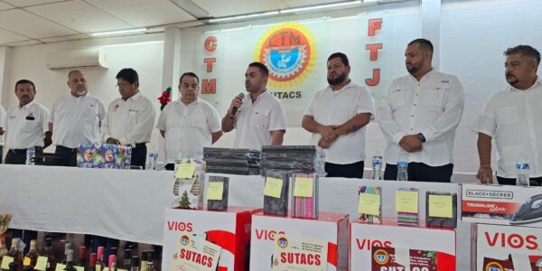 Participa Ra Aguilar en asamblea de taxistas y transportistas 