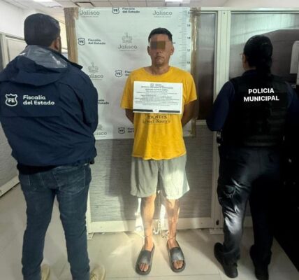 Detienen policías a Mariano «N», presunto feminicida de maestra de Las Juntas