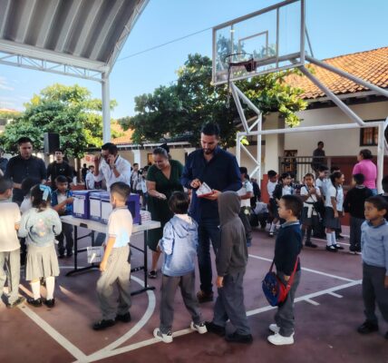 Niños de primarias eligirán escultura del Cerro de la Cruz