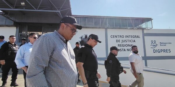 Removieron a director del Penal tras incidentes y trasladaron a 3 presos a Puente Grande 