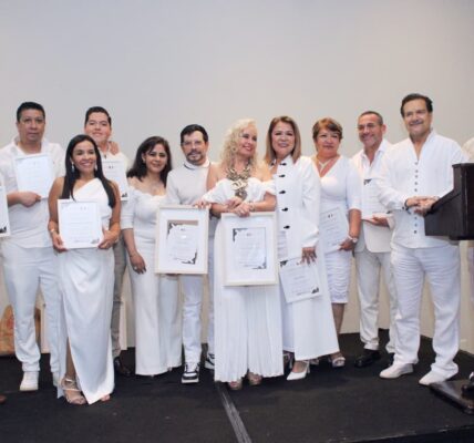 Anuncia fundación 60 mil becas y «Paseo de la Fama» en coordinación con Ayuntamiento 