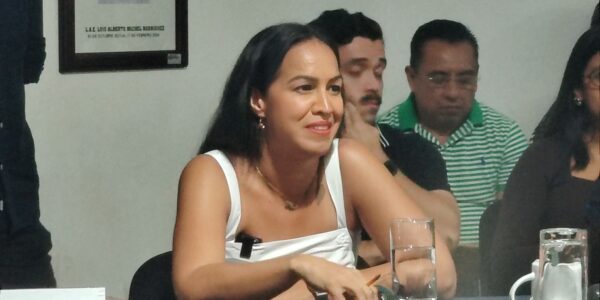 Regidora exhortó a Munguía a cumplir con la paridad de género