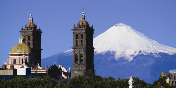 Volaris volará a Puerto Vallarta desde Aguascalientes, Puebla y San Luis Potosí.