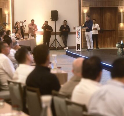 Pide Gobernador a desarrolladores construir viviendas de 1.1 mdp con incentivos fiscales