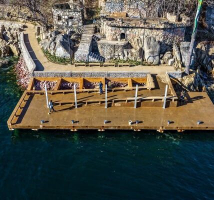 Inaugura Gobernador andador y muelle de Mismaloya de 82 millones