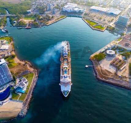 Arribó a Puerto Vallarta crucero de Virgin Voyages para la comunidad LGBT