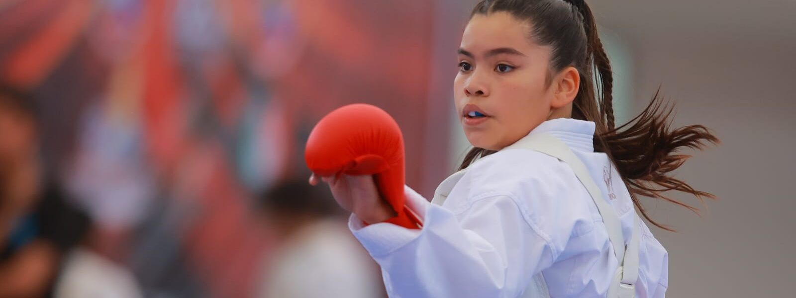 Se prepara la vallartense Renata Ponce para competir en Gran Winner Karate