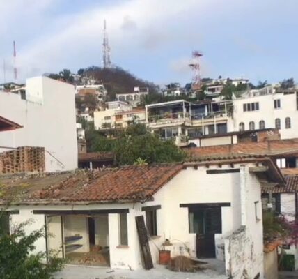 Denuncian demolición hormiga en Centro Histórico; finca no tiene permisos señala Ayuntamiento