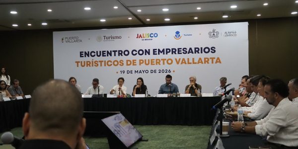 Se reúne Secretaría de Turismo Federal con autoridades empresarios de Puerto Vallarta Se reúne Secretaría de Turismo Federal con autoridades empresarios de Puerto Vallarta