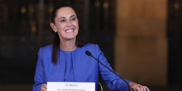 Sheinbaum frena propuesta de vacaciones escolares de 3 meses