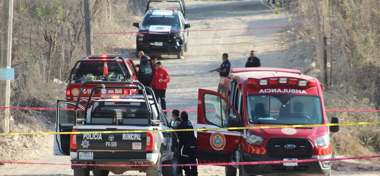 Fiscalía de Jalisco difunde características de mujer asesinada en Volcanes; permanece sin identificar Fiscalía de Jalisco difunde características de mujer asesinada en Volcanes; permanece sin identificar