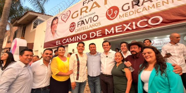Ra Aguilar acompaña a inauguración de Farmacia Gratuita impulsada por el Diputado Federal Favio Castellanos Ra Aguilar acompaña a inauguración de Farmacia Gratuita impulsada por el Diputado Federal Favio Castellanos